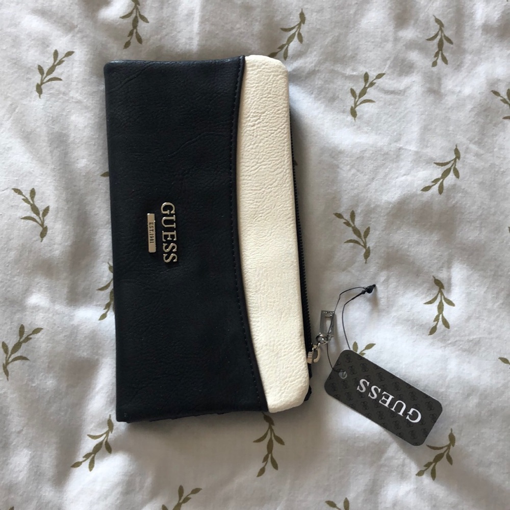 Guess wallet